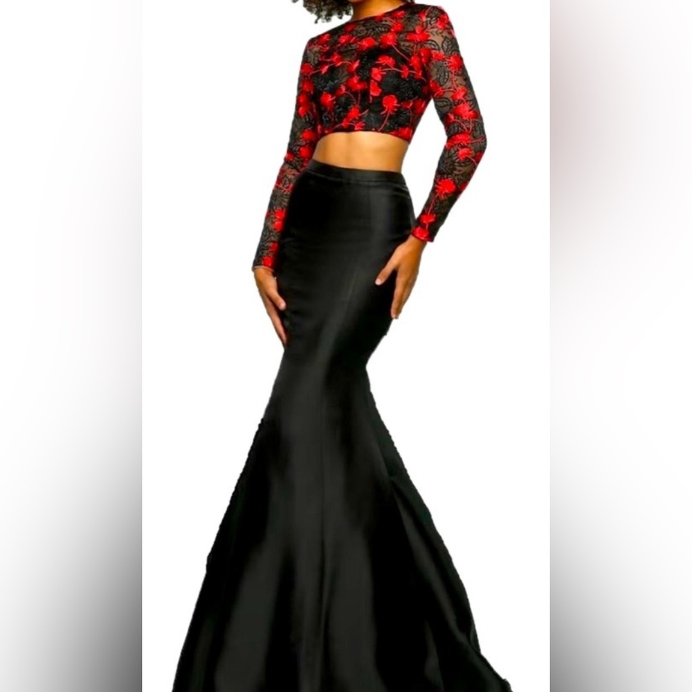 New with tags Zoey Grey prom dress 2 piece